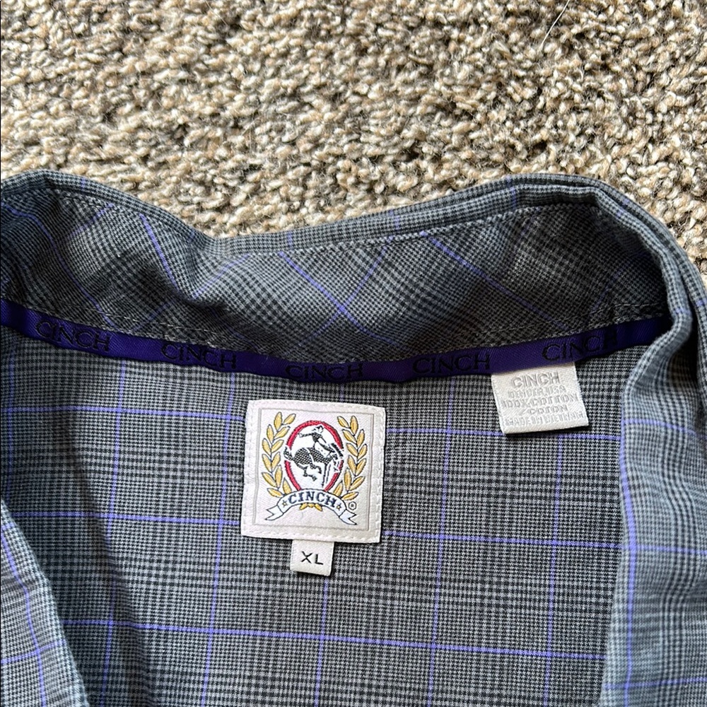 Cinch Button Down Shirt - Picture 2 of 3